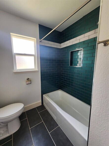 Building Photo - 1804 Kingwood Cove