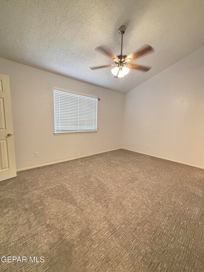 Building Photo - 10928 Duke Snider Cir