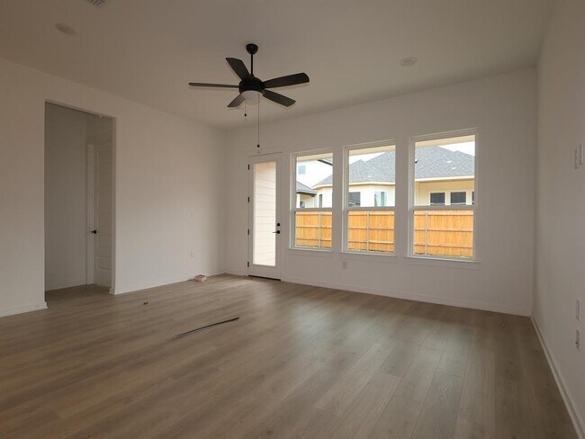 Building Photo - 13211 Keefer Dr