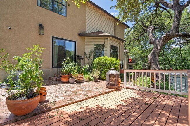 Building Photo - 8353 Steamline Cir