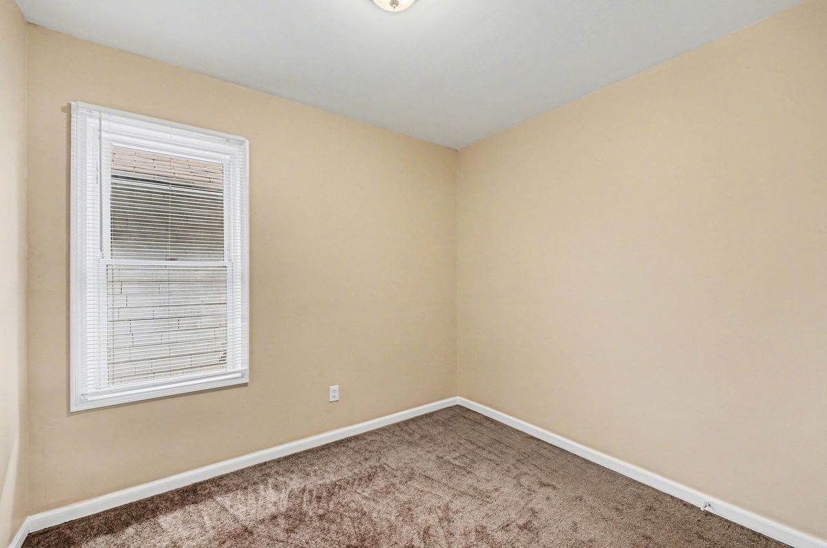 Building Photo - 3226 Carter St