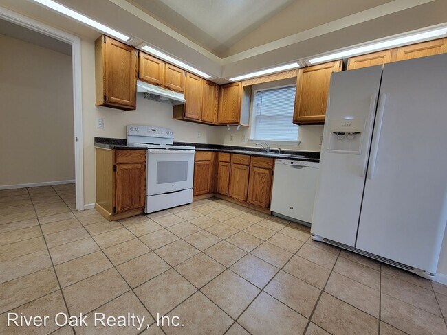 Building Photo - 3 br, 2 bath House - 8338 Rockridge Dr.