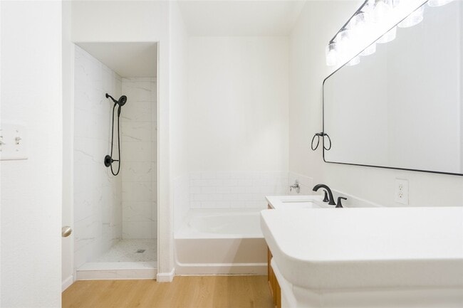 Building Photo - 1179 Landon Ln