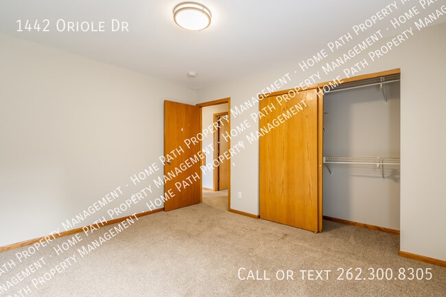 Building Photo - 1442 Oriole Dr