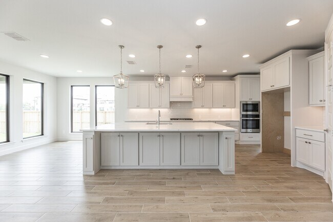 Building Photo - 10902 Overlook Pt Dr