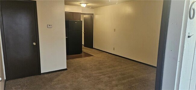 Building Photo - 632 Whitham Ave