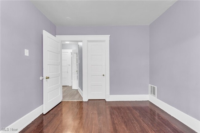 Building Photo - 3150 W 46th St