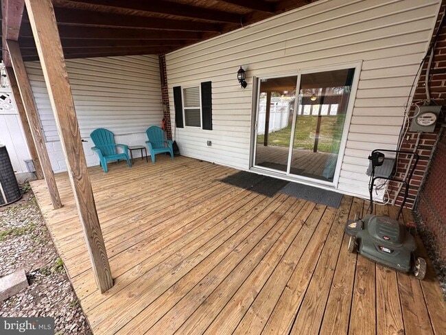 Building Photo - 12032 Millbrook Rd