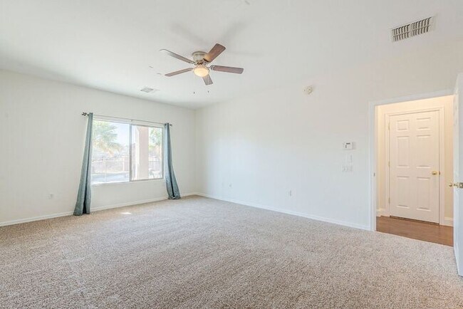 Building Photo - Pending/ Rented - Sahuarita Beauty!