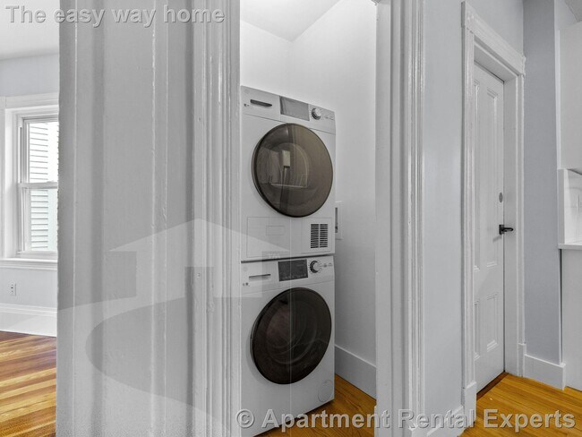 Building Photo - 39 Hancock St