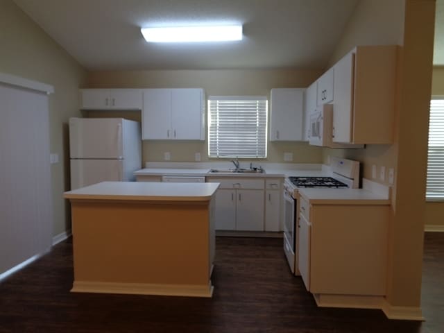 Building Photo - 6315 Rose Rush Ct