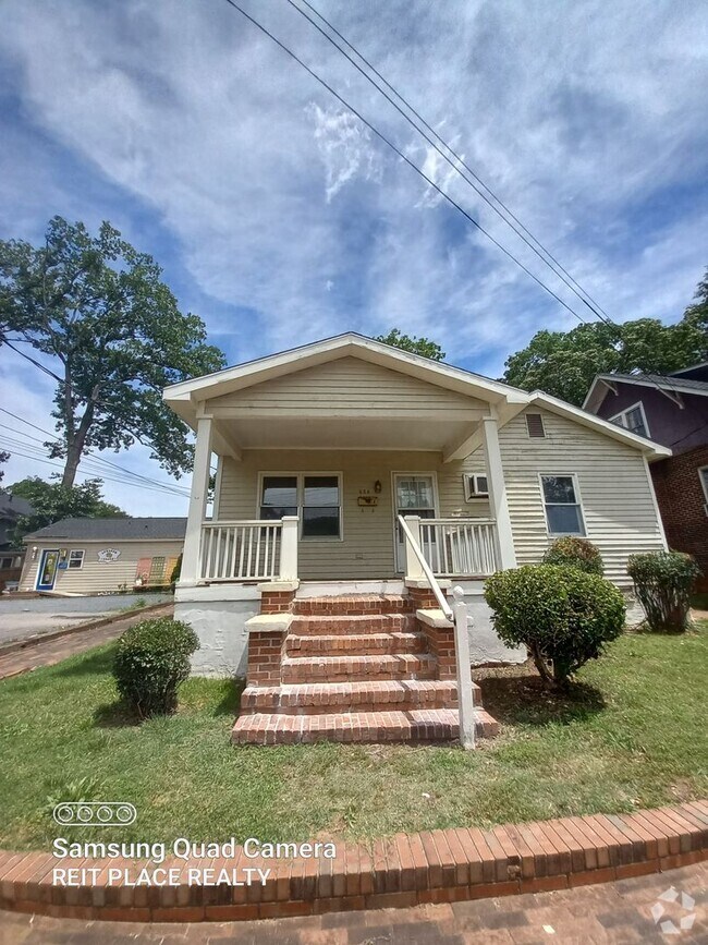 Building Photo - Tryon Hill-854