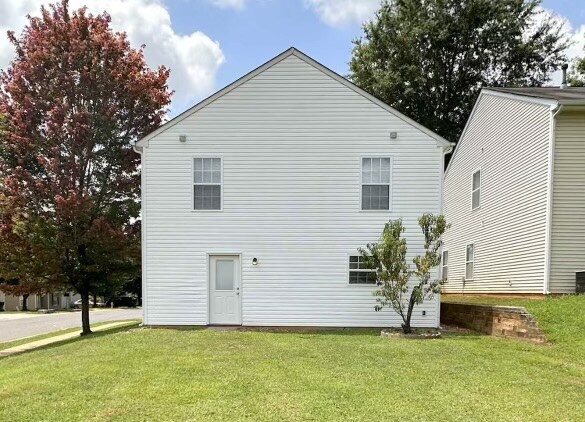 Building Photo - 7402 Lady Liberty Ln