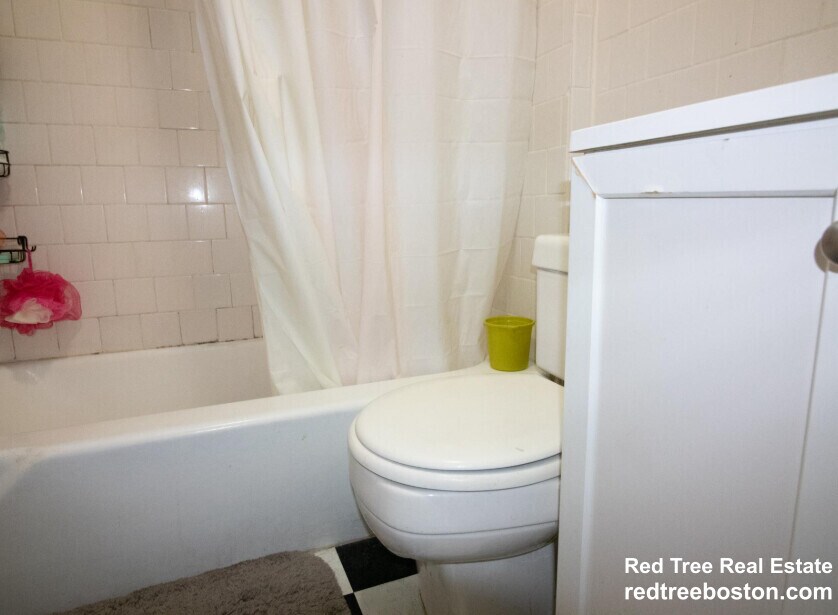 Building Photo - 238 Hemenway St