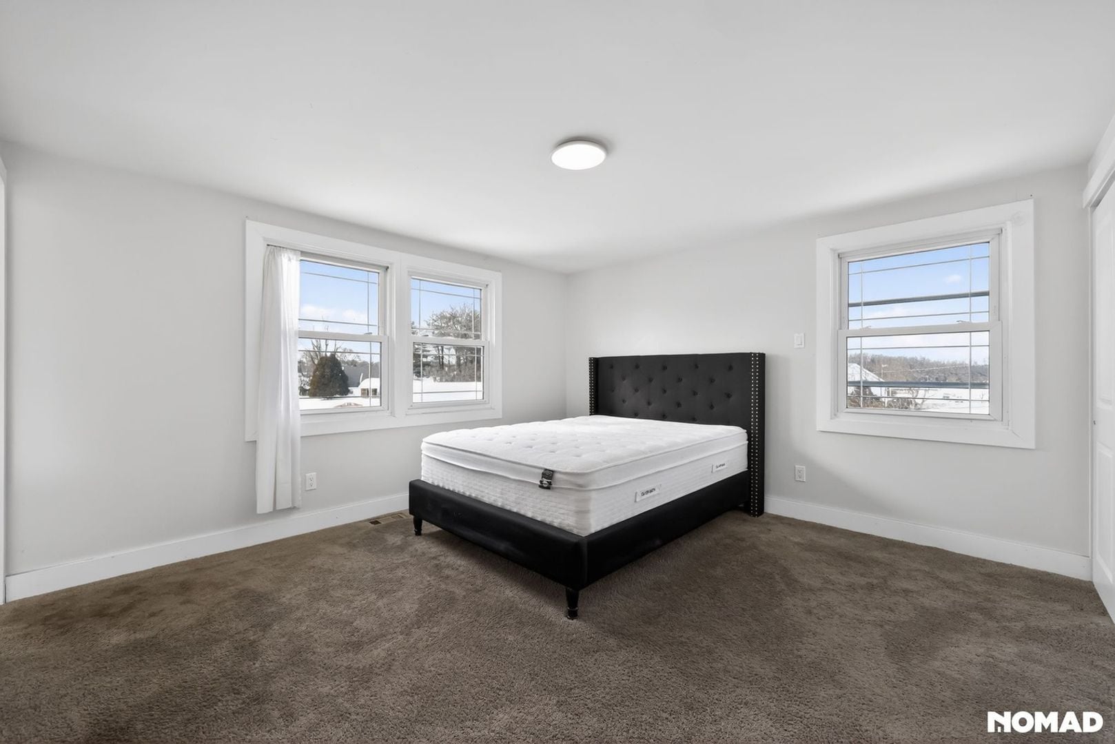 Building Photo - 10 Evergreen Ct