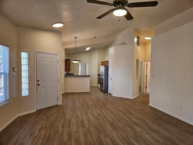 Building Photo - 8543 Murrelet Dr NE