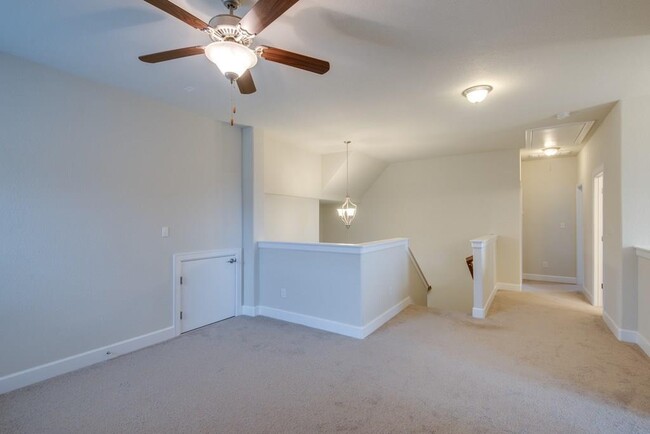Building Photo - 708 Garner Park Dr