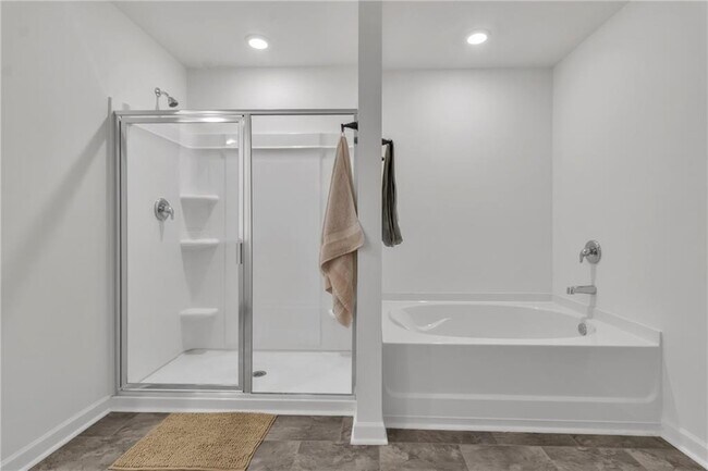 Building Photo - 1560 Gray Br Ct