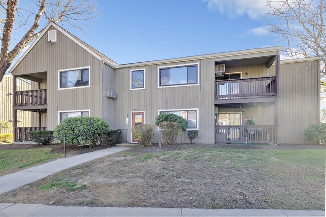 Building Photo - 3012 Madison Ave