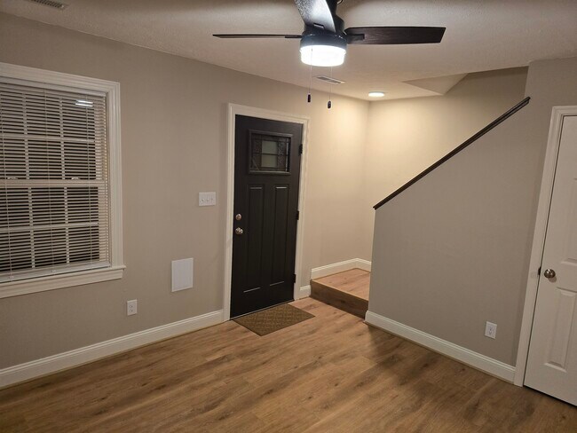 Building Photo - 8108 Timberlake Rd