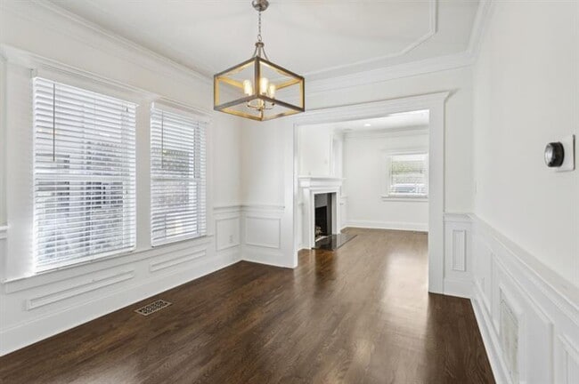 Building Photo - 546 Highland Ave NE