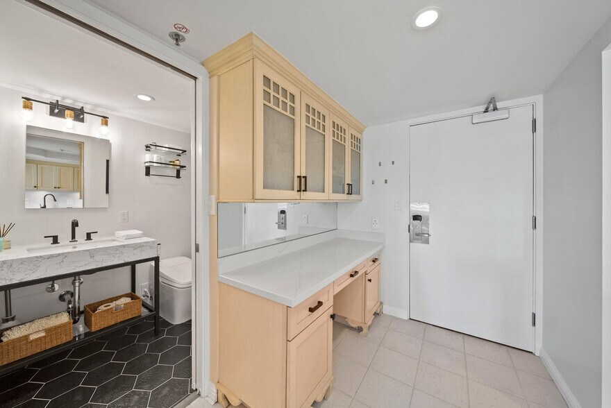 Building Photo - 1777 Ala Moana Blvd