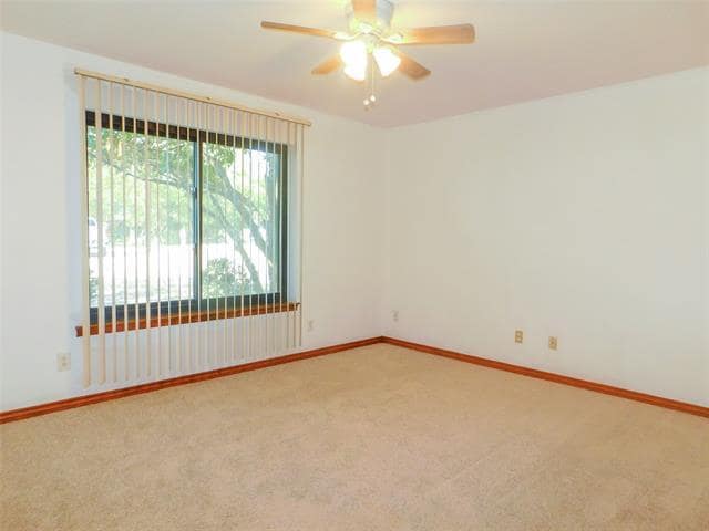 Building Photo - 110 Carolyn Ln