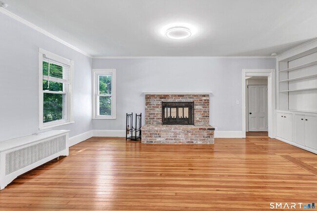 Building Photo - 96 Holmes Ave
