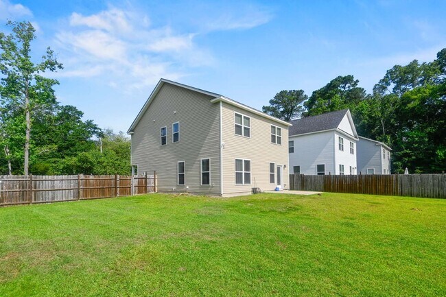 Building Photo - 254 Gulledge St