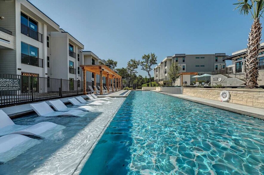 Building Photo - 7522 1/2 West Slaughter Lane-SI FL1-ID1537453P