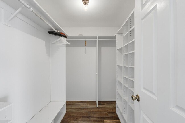 Building Photo - 29142 Bobolink Dr