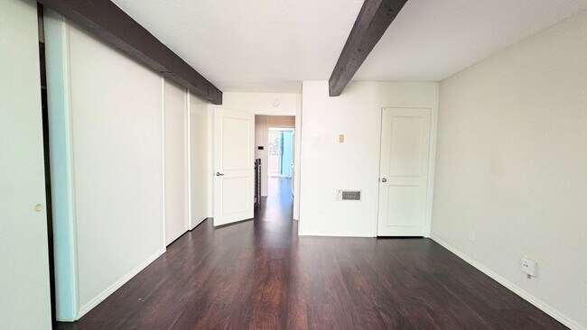 Building Photo - ??Spacious 2BR/2BA Condo for Rent in Tranquil Rancho la Costa Community