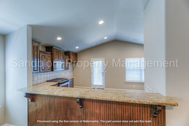 Building Photo - FOR LEASE | Jenks Home | 4 Bed, 2.5 Bath $...