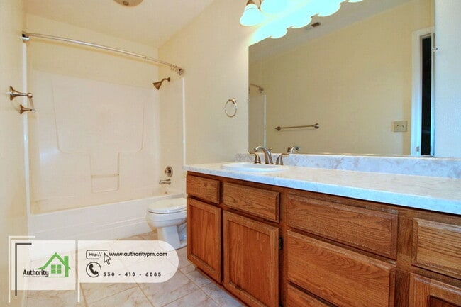 Building Photo - 2882 Sandstone Dr