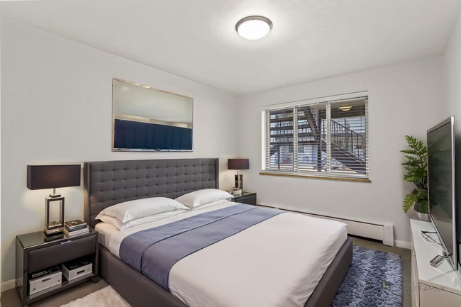 Copy-of-Copy-of-IMG_0598-(1) - Bedroom - Modern - 5 - Parklane Apartments