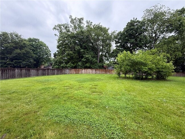 Building Photo - 4418-4420 Edelweiss Dr