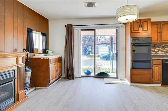 Building Photo - 7721 Mohawk Dr