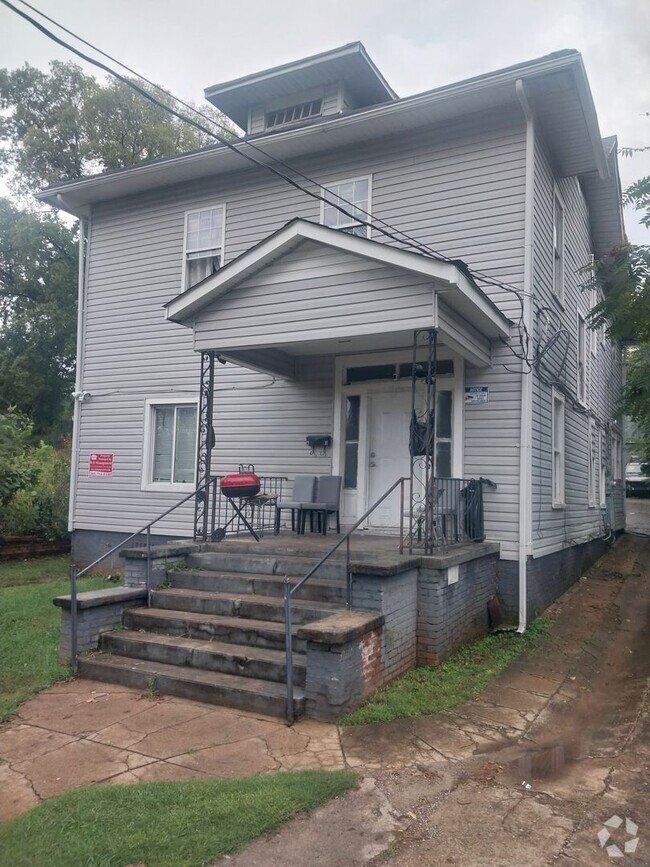 Building Photo - Spacious Community Housing