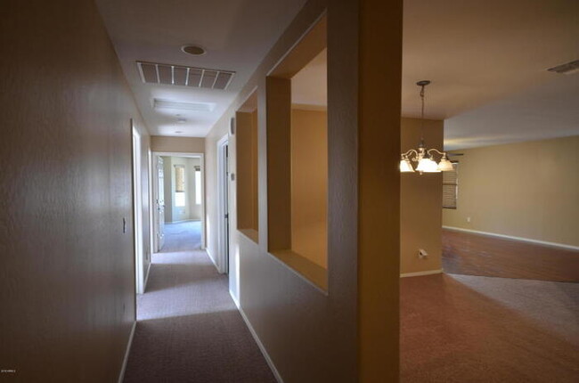 Building Photo - 7628 W Georgetown Way