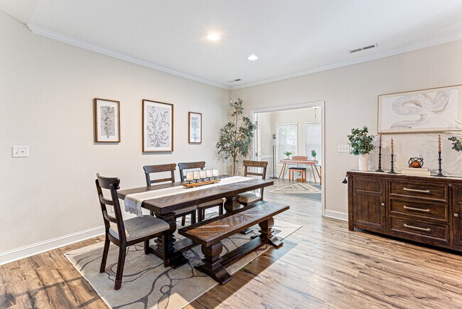 Building Photo - 130 Blue Chip Ct