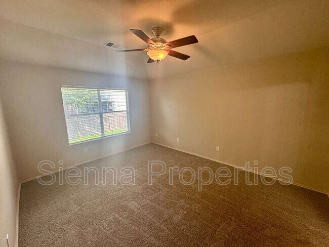 Building Photo - 11310 Jim Thorpe Ln