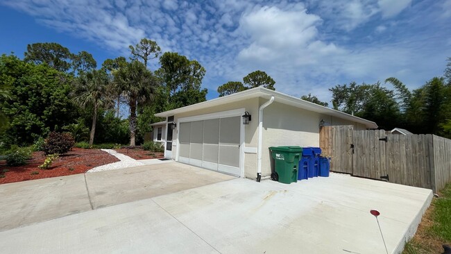 Building Photo - 2 BR , 2 Bath Attached Pool Home Available...