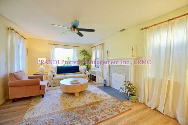 Building Photo - 245 Solano St