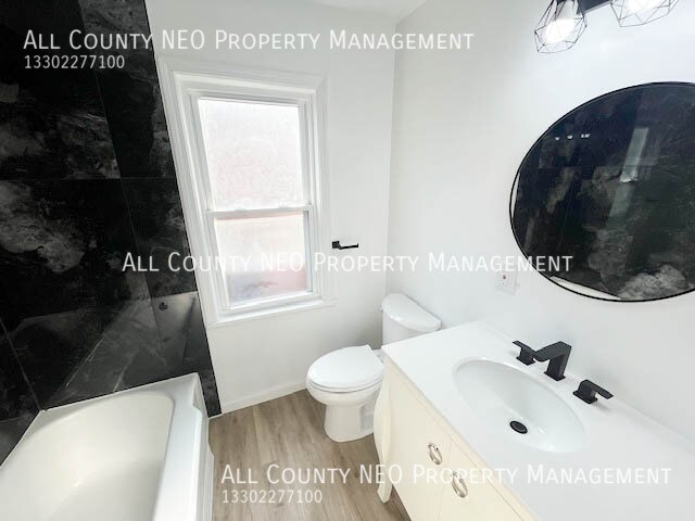 Building Photo - 13526 Cedar Rd