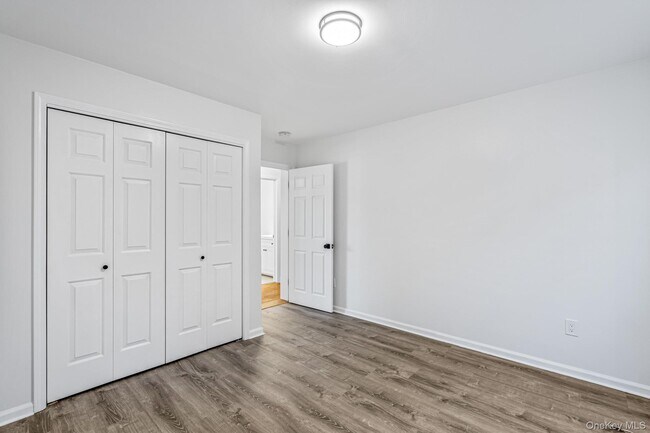 Building Photo - 198 Woodland Ave