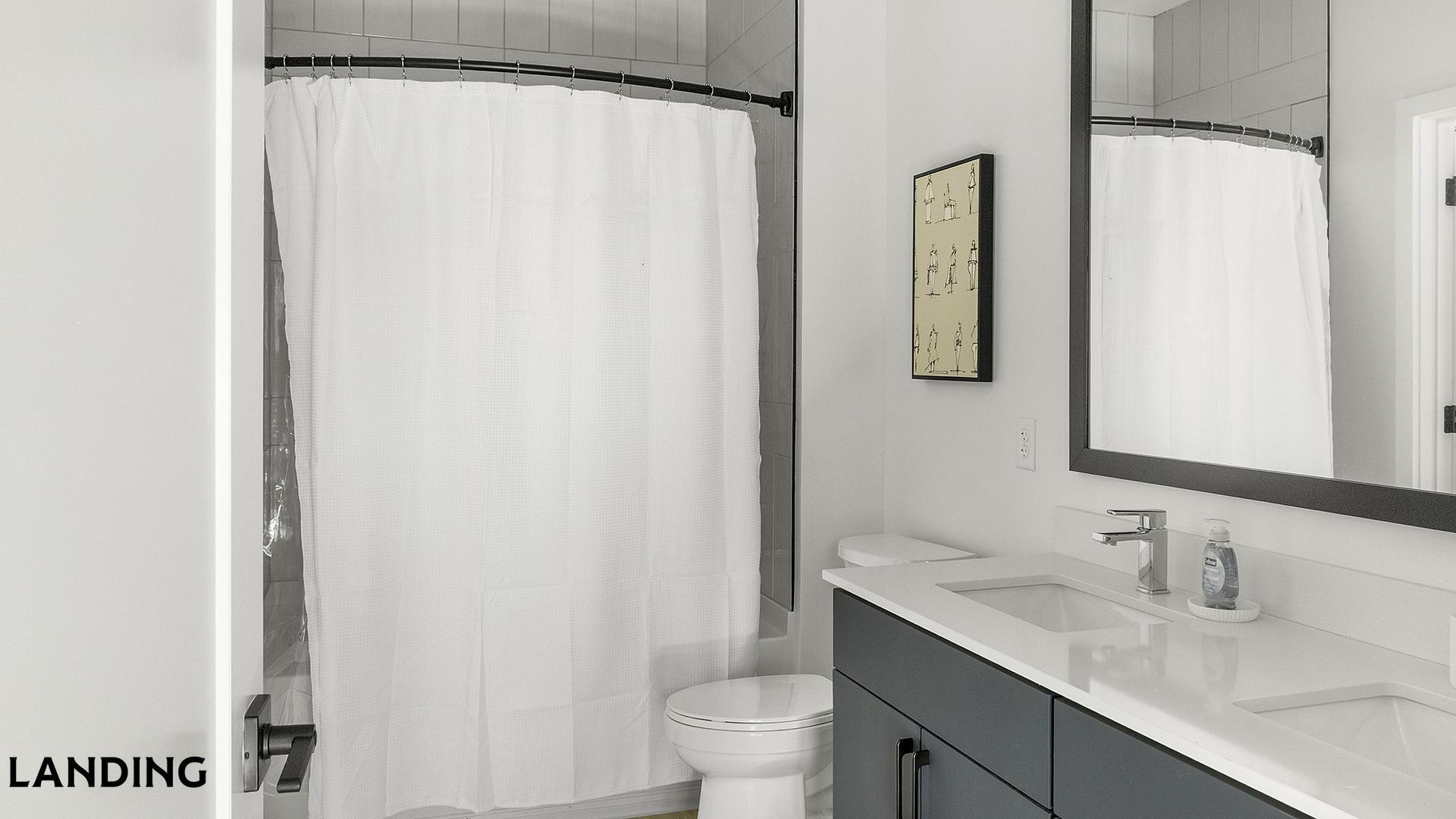 Building Photo - 1007 S Mint St