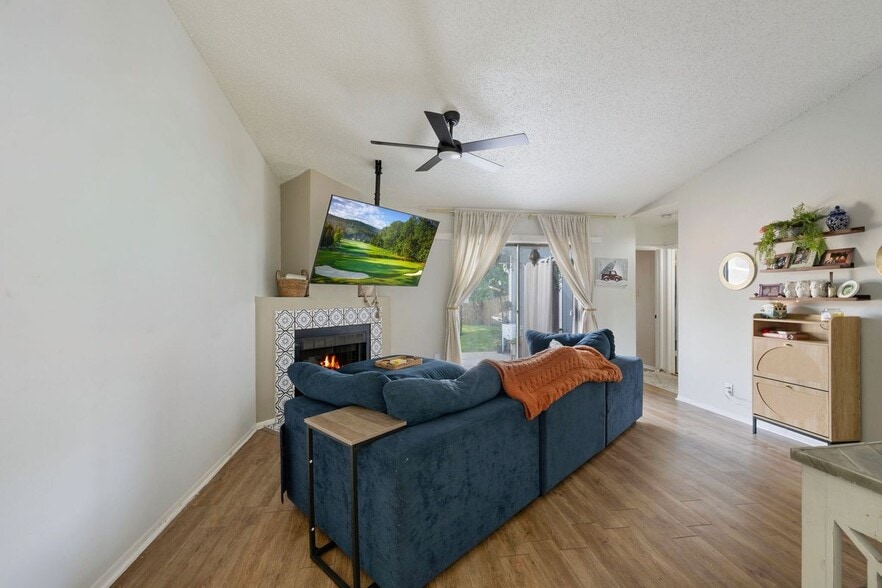 Building Photo - 8317 Forest Ridge Dr