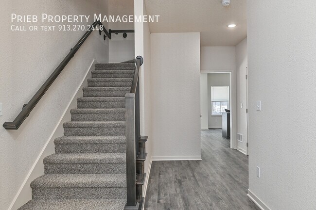 Building Photo - 3246 N 103rd Pl