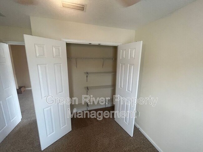 Building Photo - 1500 Calming Water Dr