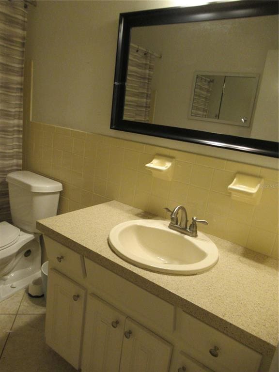 Building Photo - 2402 Ecuadorian Way